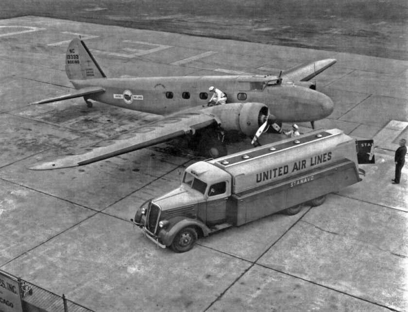 Boeing 247d