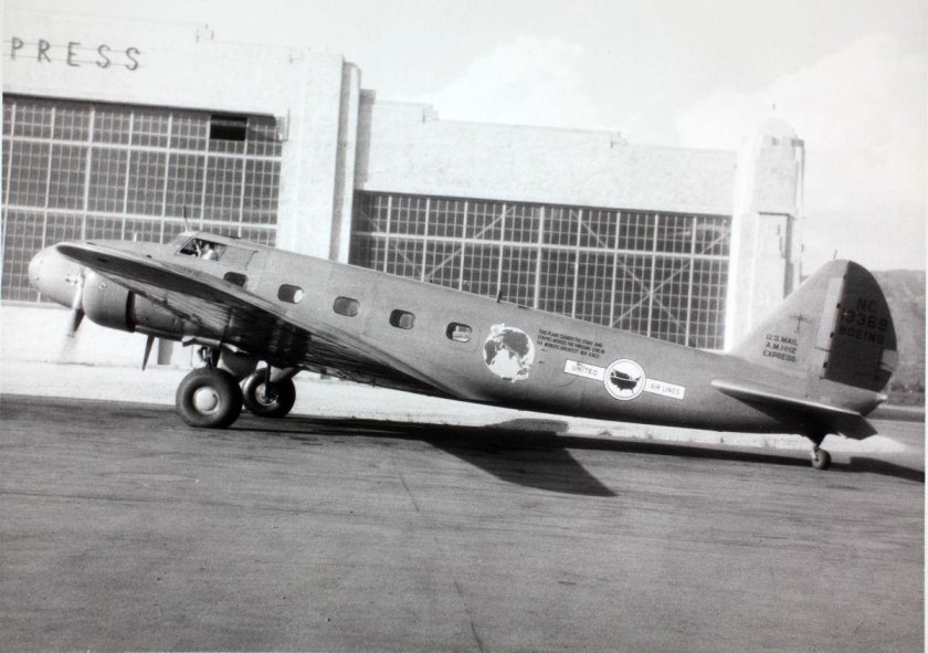 Boeing 247