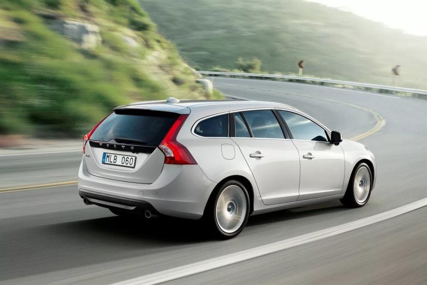Volvo универсал v60