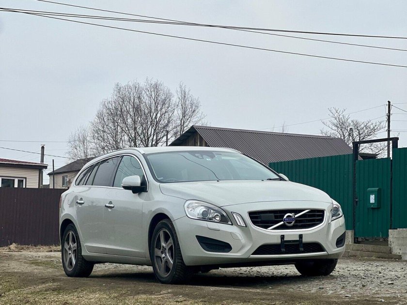 Volvo v 60 2013