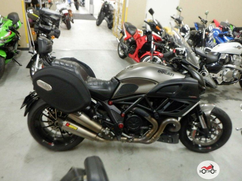 Мотоцикл ducati