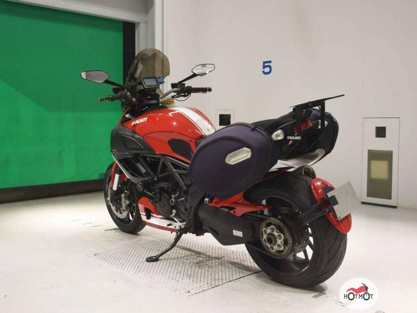 Мотоцикл амирана сардарова ducati diavel