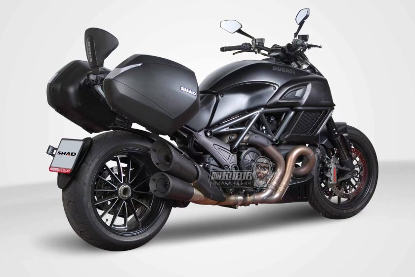 Ducati Diavel Carbon