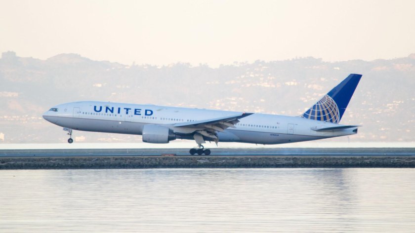 Боинг 777-200 восточный экспресс