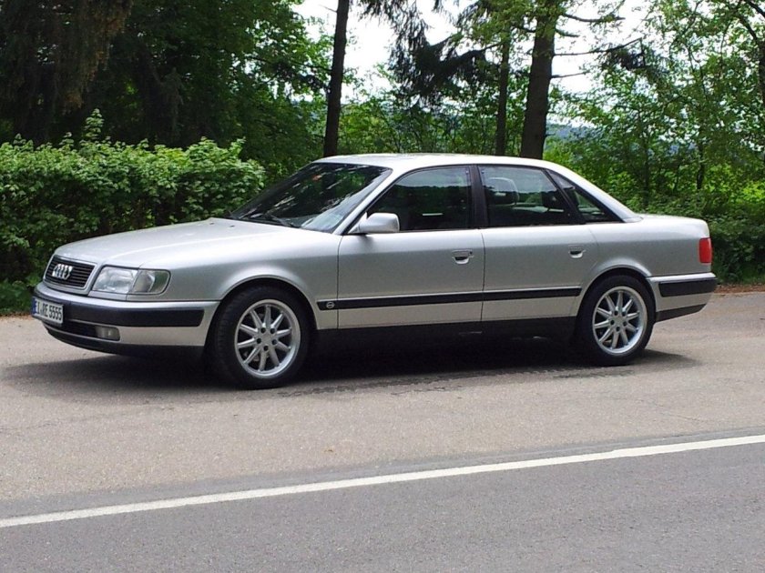 Ауди 100 с4