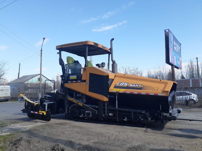 Асфальтоукладчик xcmg rp603