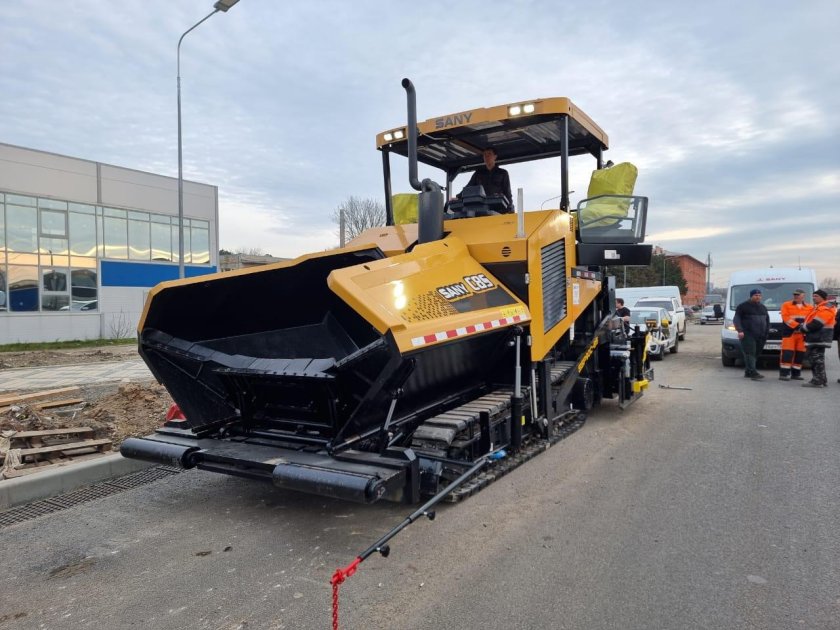 Асфальтоукладчик volvo p6820d abg