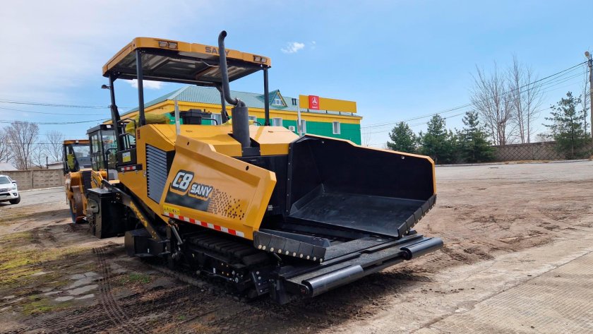 Асфальтоукладчик volvo p7820c