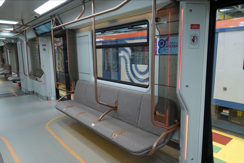 Метропоезд Москва 2020