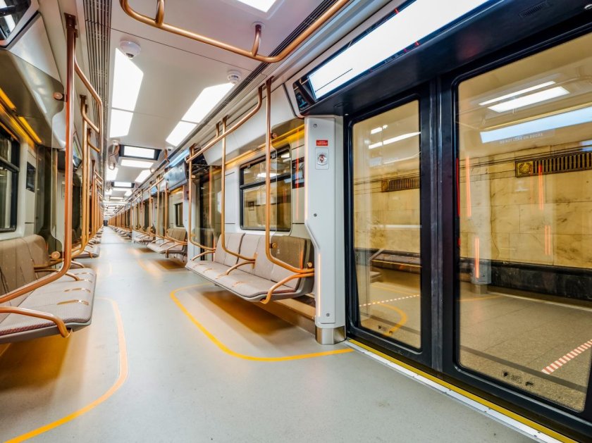 Метропоезд Москва 2020