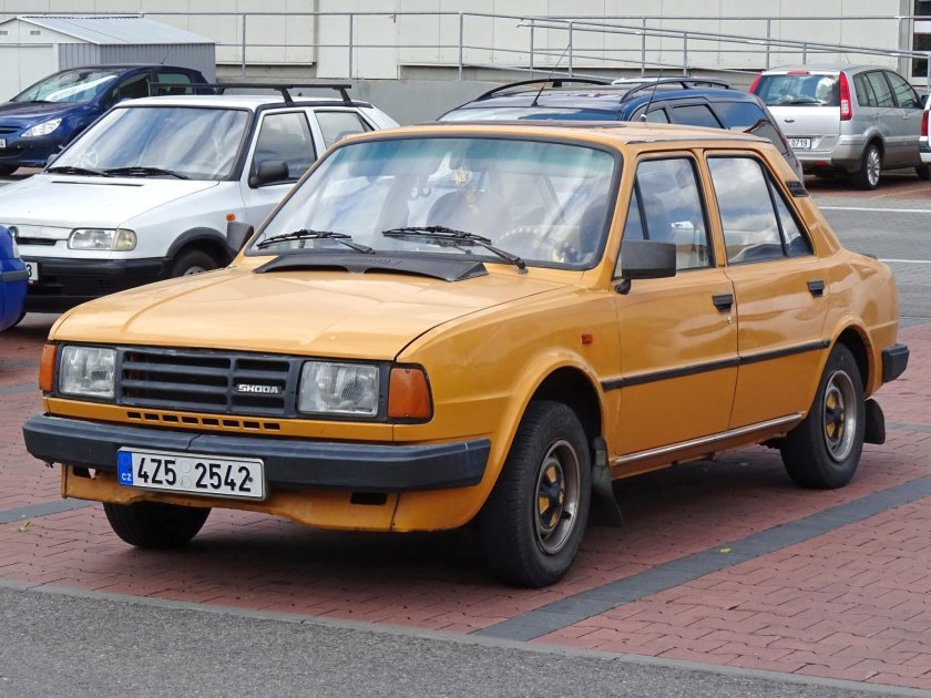 Skoda 120