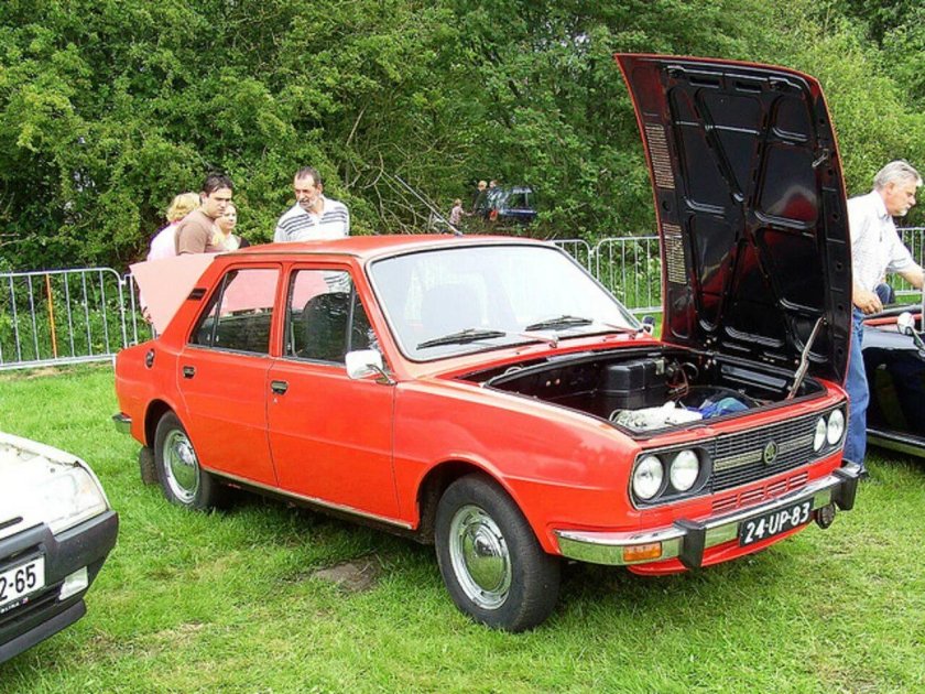 Skoda 120