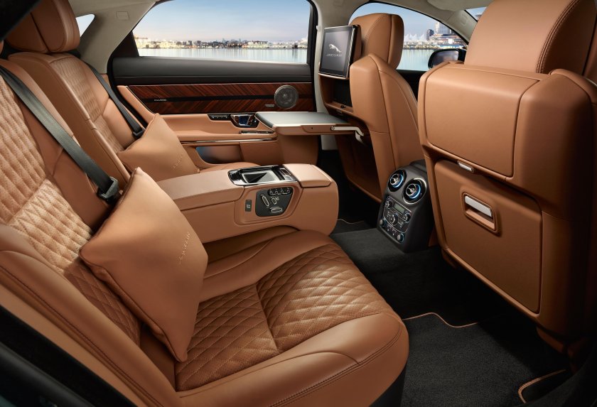 Jaguar XJ 2016 салон