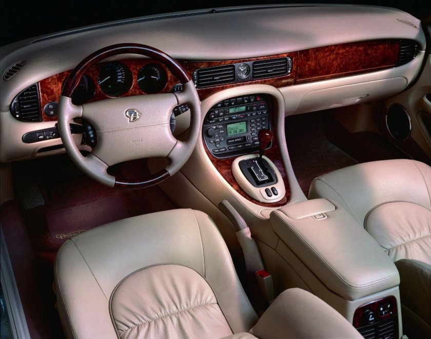 Jaguar XJ x308 Daimler