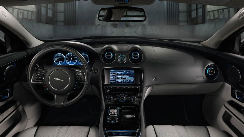 Jaguar XJ 2008 салон