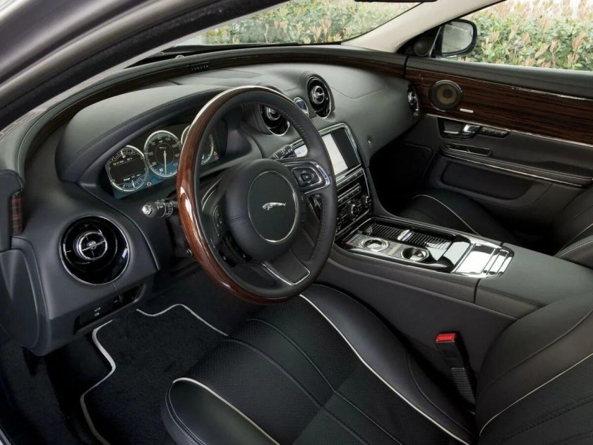 Jaguar XJ x351 салон