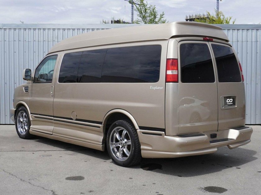 Шевроле микроавтобус