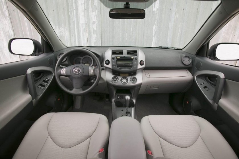Toyota rav4 2006 салон
