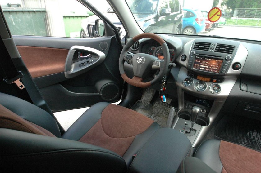 Тойота рав 4 3 поколение салон