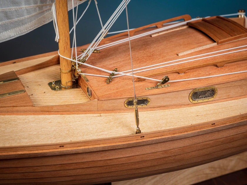 Сборная модель корабля императорская яхта бот увалень масштаб 1 48