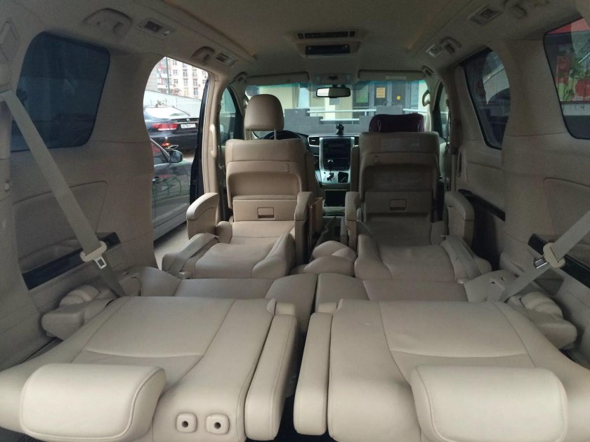 Тойота альфард 2021 салон