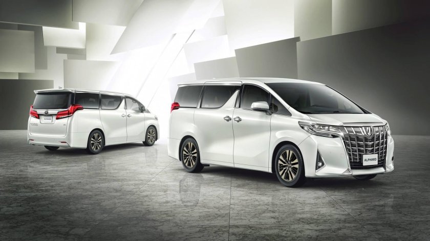 Тойота Alphard 2021