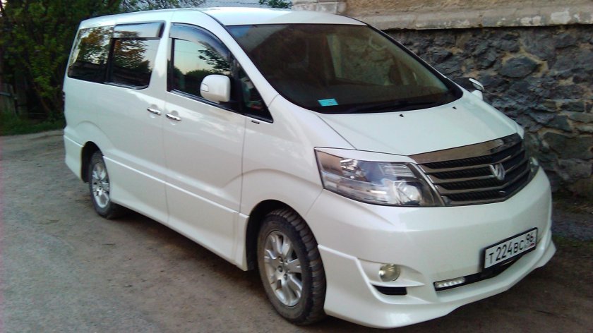 Toyota Alphard 2006