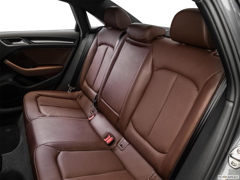 Ауди q5 коричневый салон