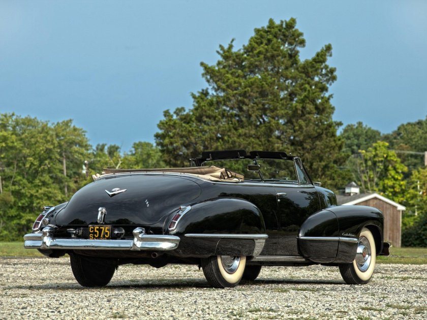 Cadillac Series 62 Convertible Coupe