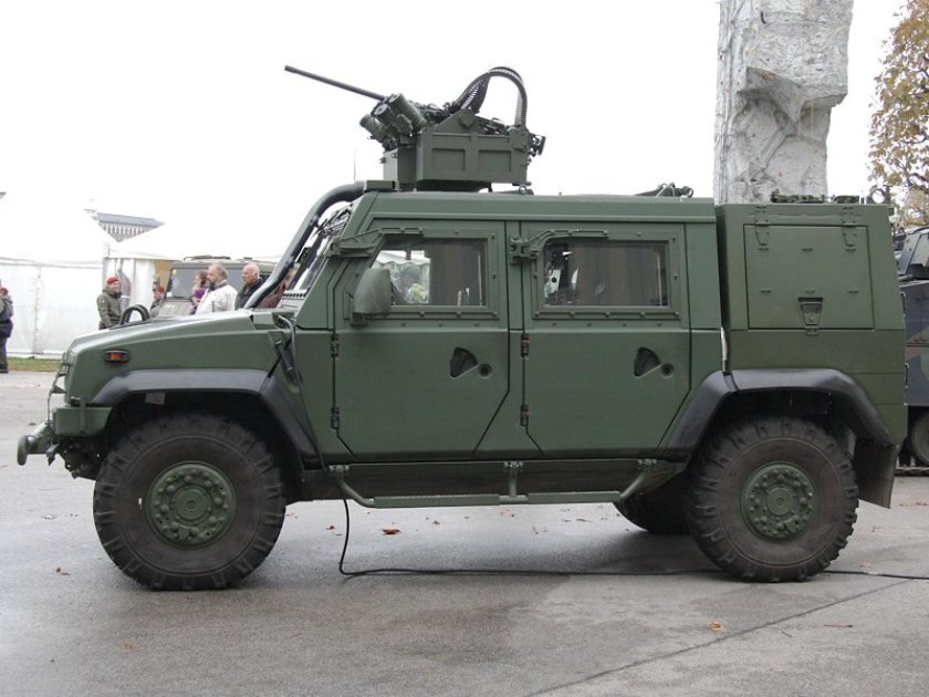 Бронеавтомобиль Ивеко Рысь