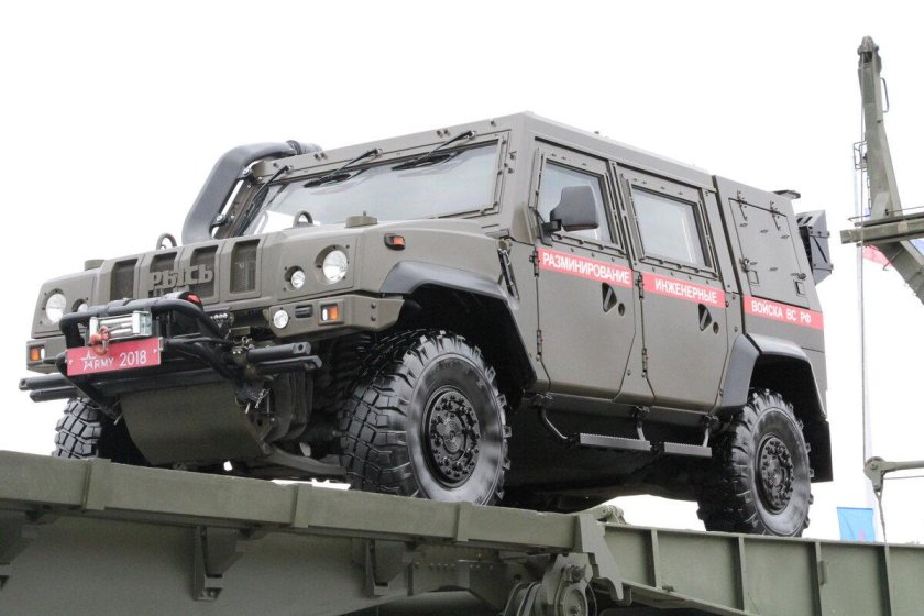 Бронеавтомобиль Iveco LMV