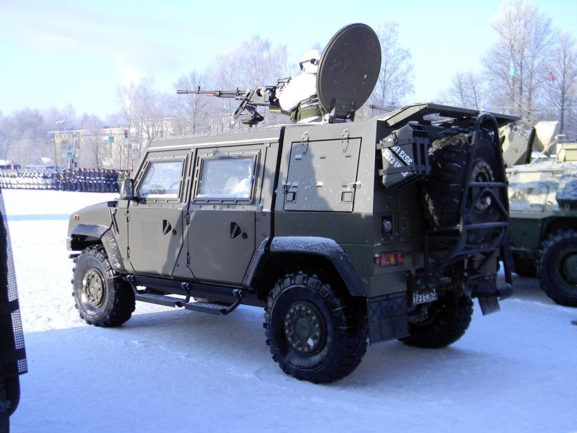 Бронеавтомобиль Iveco LMV