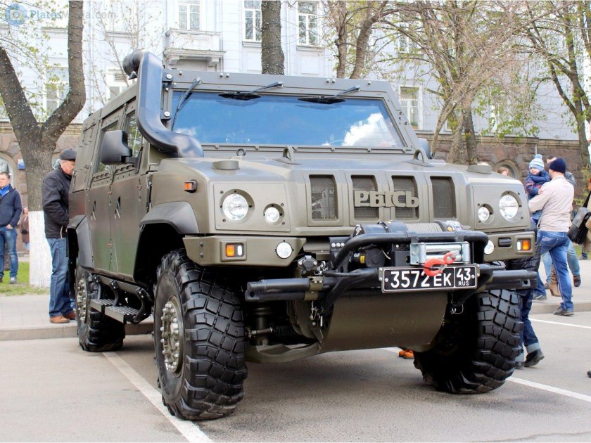 Iveco LMV Рысь