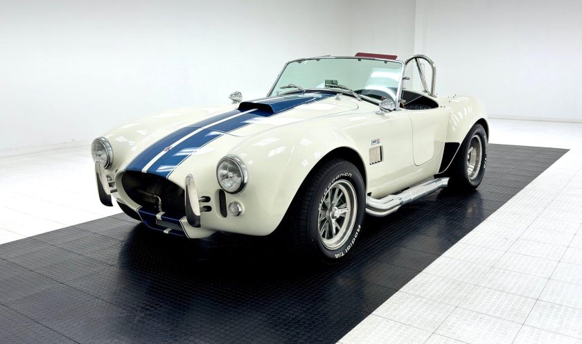 Ford shelby cobra 1966