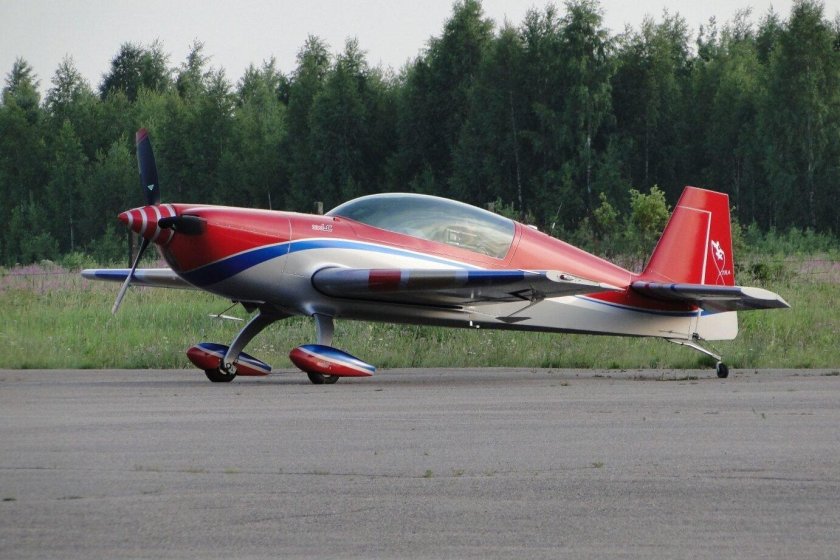 Extra 330lx