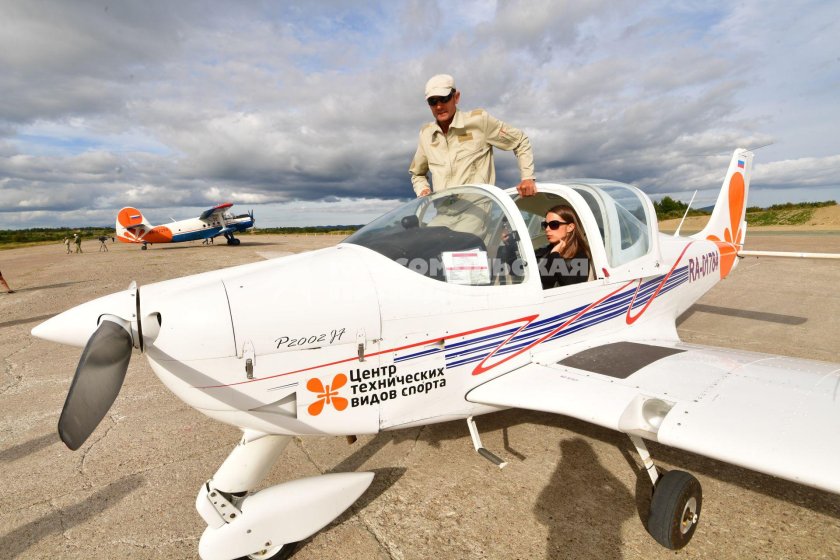 Текнама 22 02 самолет