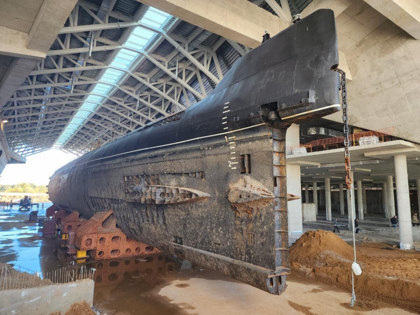 Подводная лодка Ленинский комсомол в Кронштадте музей