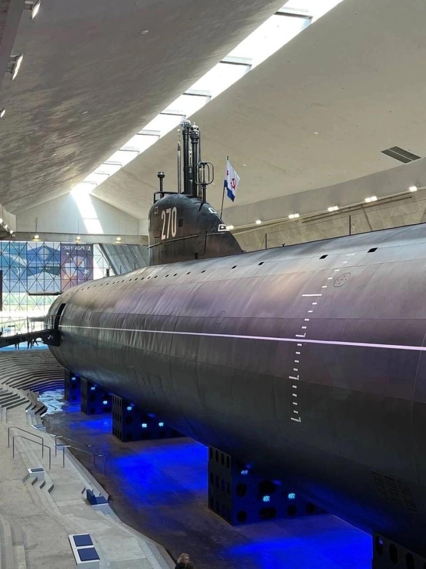 Ленинский комсомол атомная подводная лодка