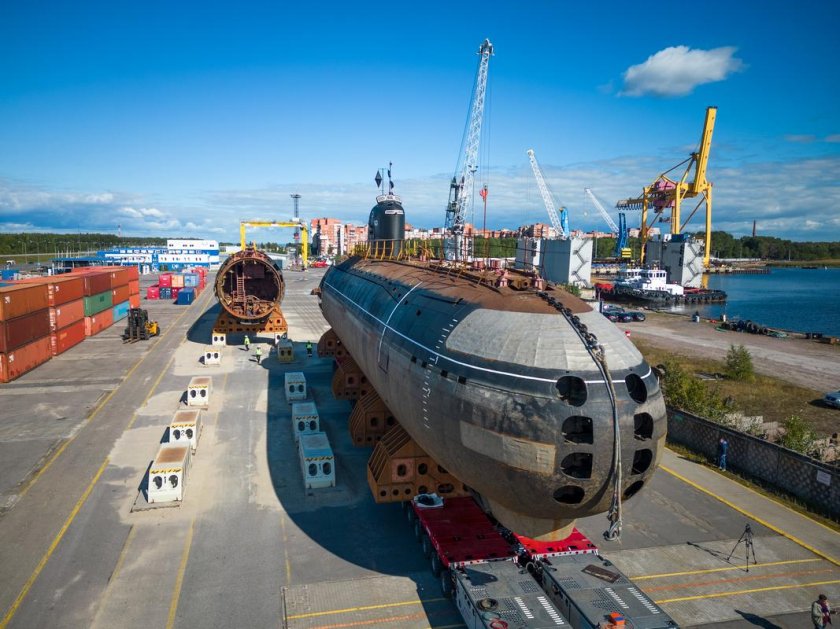 Подводная лодка Ленинский комсомол в Кронштадте