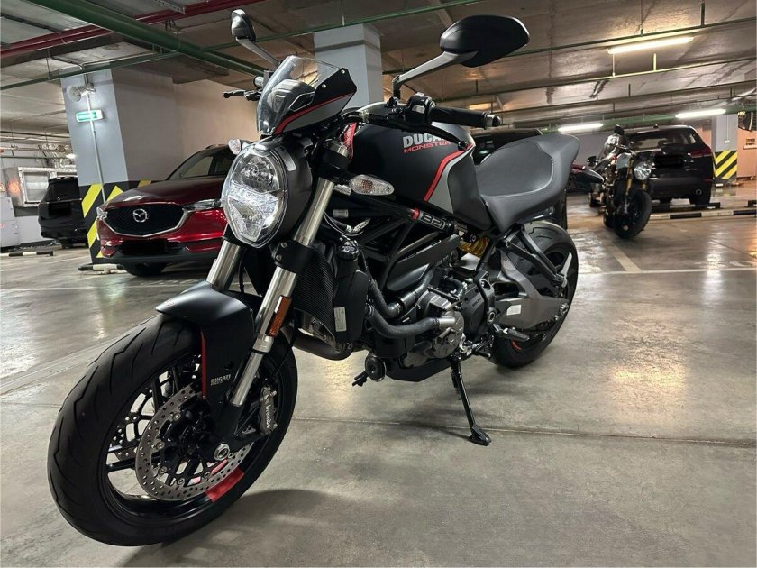 Ducati monster 1200s