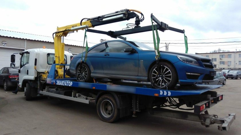 Isuzu FSR эвакуатор с манипулятором