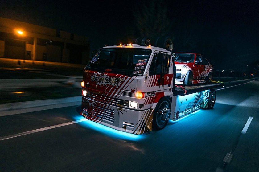 Красивый эвакуатор