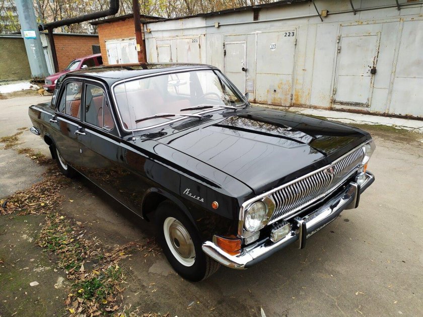 ГАЗ 24 черная