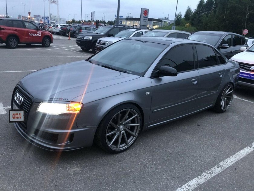 Ауди а4 серебристая