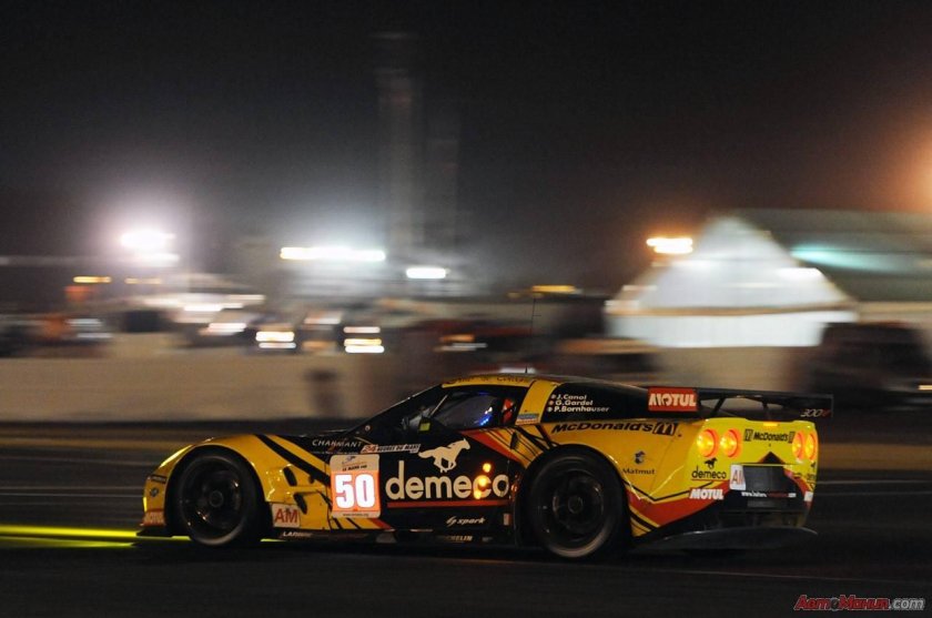 Болиды гонки 24 часа фото
