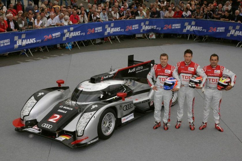 Audi r18 TDI 2011
