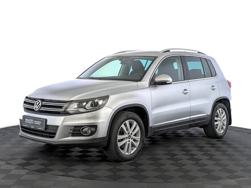 Фольксваген Тигуан серебристый