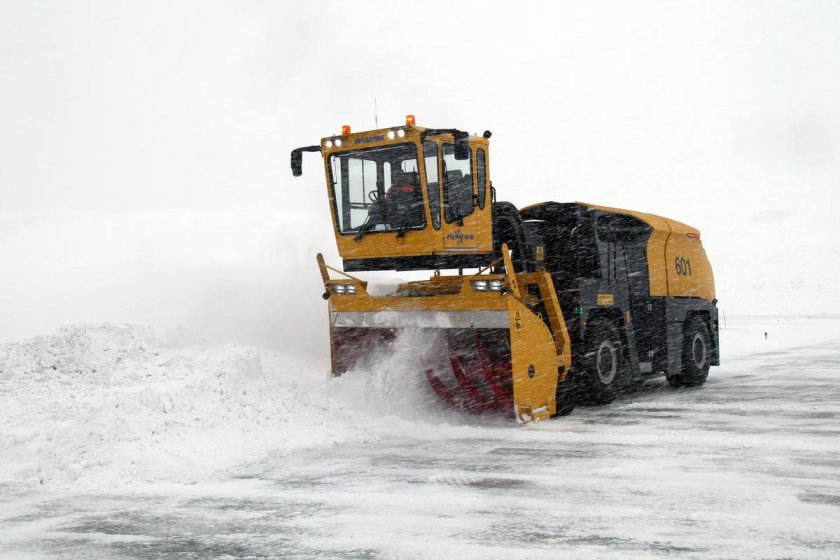 Снегоуборочная машина Overaasen rs400