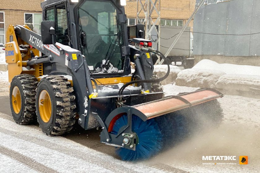 Мини-погрузчик New Holland l218