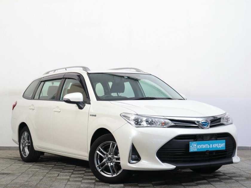 Тойота королла филдер гибрид 2018
